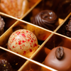 Foto Dettagliata interno scatola di cioccolatini misti