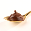 cucchiaio con spalmabile alla nocciola