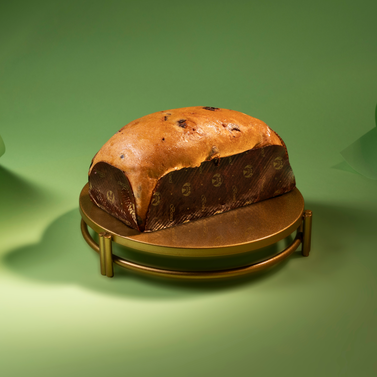 Foto ambientata Bria Tronchetto Pera & Cioccolato 500g, prodotto su vassoio